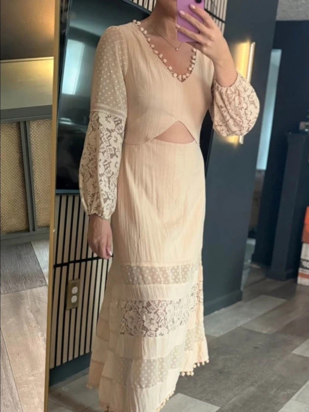 LULU'S Women's Cream Lace-Inset Midi Dress with Cutout